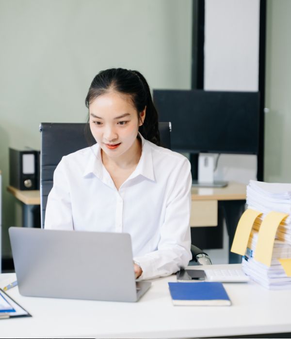 desk worker